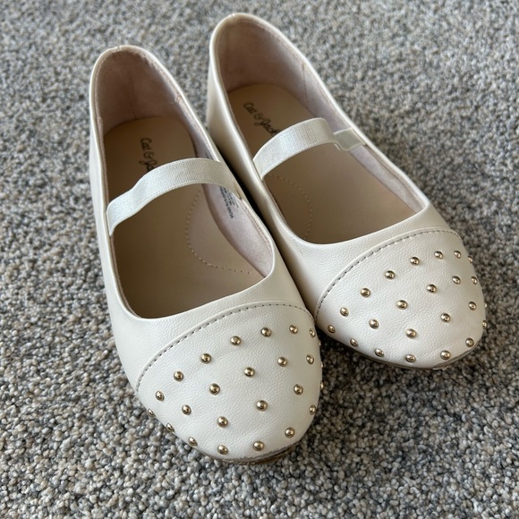 Pair of Old Navy slip on dress shoes-cream studded & burgundy patent - Picture 2 of 8